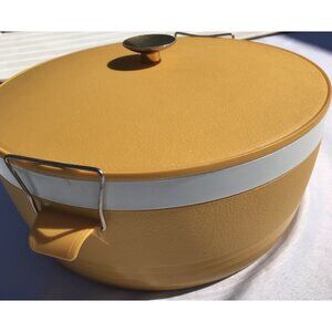 Vtg  Sunfrost Thermoware Insulated Gold Salad Bowl Ice Bucket Locking Lid MCM